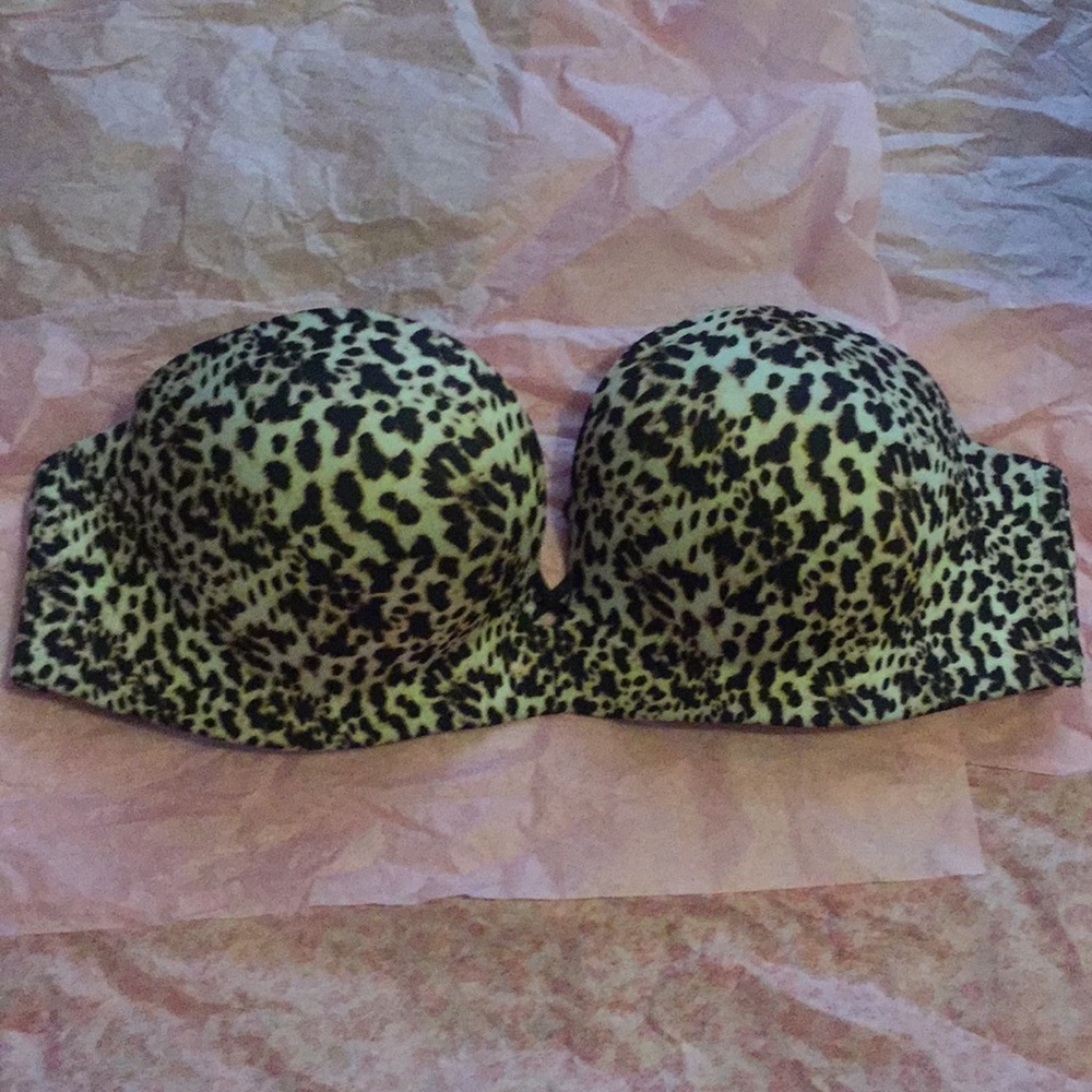 VS strapless bra